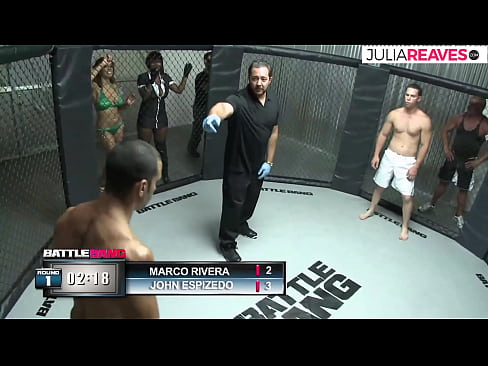 ❤️ Ultimate Fighter fode unha rapaza número xusto despois dunha pelexa no ring ❤️ Vídeo porno en nós