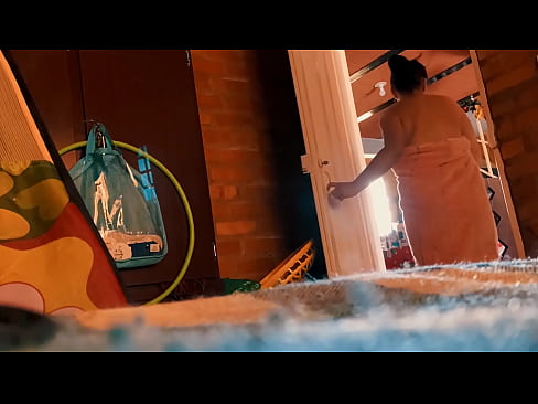 ❤️ Meu tío ségueme á ducha, fódeme mentres me ducho. ❤️ Vídeo porno en nós