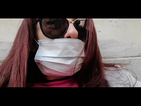 ❤️ Nicoletta vingase do seu veciño e fai pis no seu garaxe (Corentena italiana especial Covid19) ❤️ Vídeo porno en nós