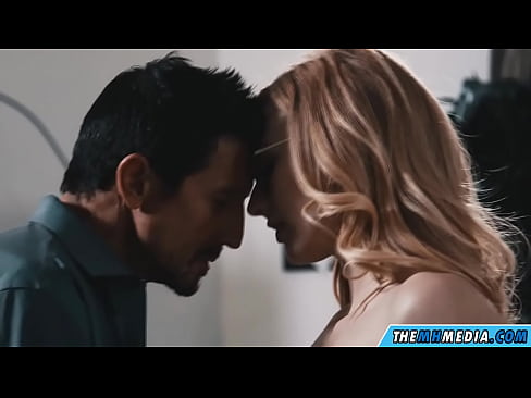❤️ Sexo romántico cunha rubia cachonda ❤️ Vídeo porno en nós